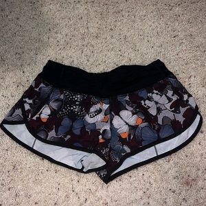 Lululemon Speed Up 2.5” Black/Purple/Blue/Grey/Orange Butterfly Shorts.